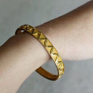 Vintage TRIFARI Gold-Tone Textured Wave Cuff Bracelet | FREE SHIPPING
